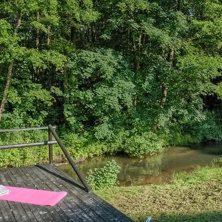 Dom Nad Bychowianką Willa